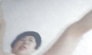 射在她脸上的男人赤裸或全裸剧的视频